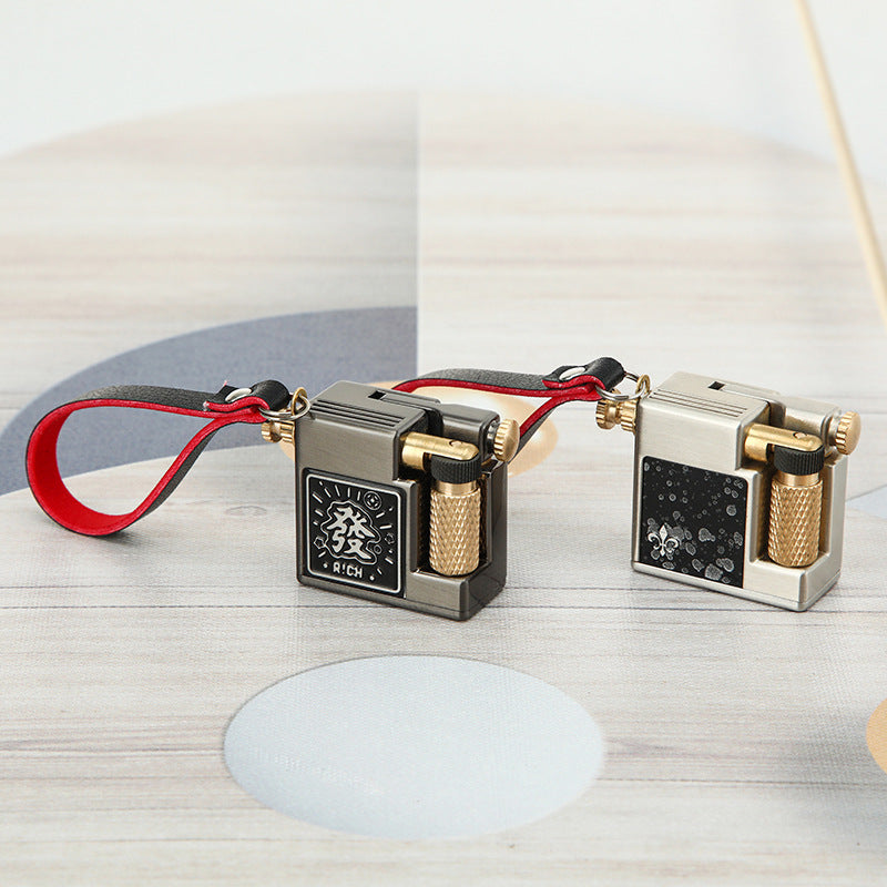korek api classic pakai sumbu refill minyak vintage mini key chain oil lighter CHIEF 715 with gift box dan gantungan kunci