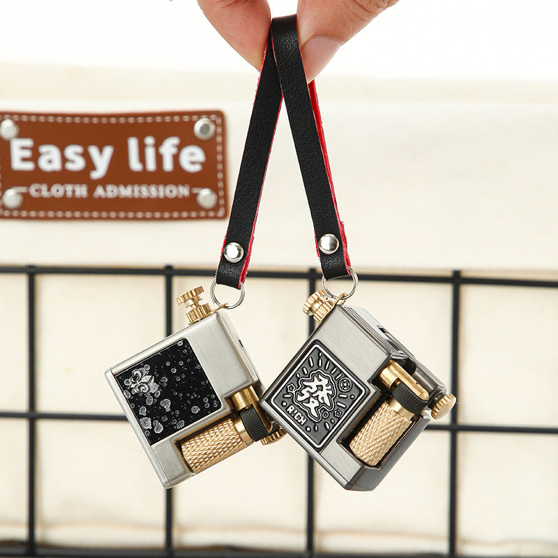 korek api classic pakai sumbu refill minyak vintage mini key chain oil lighter CHIEF 715 with gift box dan gantungan kunci
