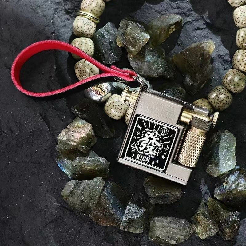 korek api classic pakai sumbu refill minyak vintage mini key chain oil lighter CHIEF 715 with gift box dan gantungan kunci