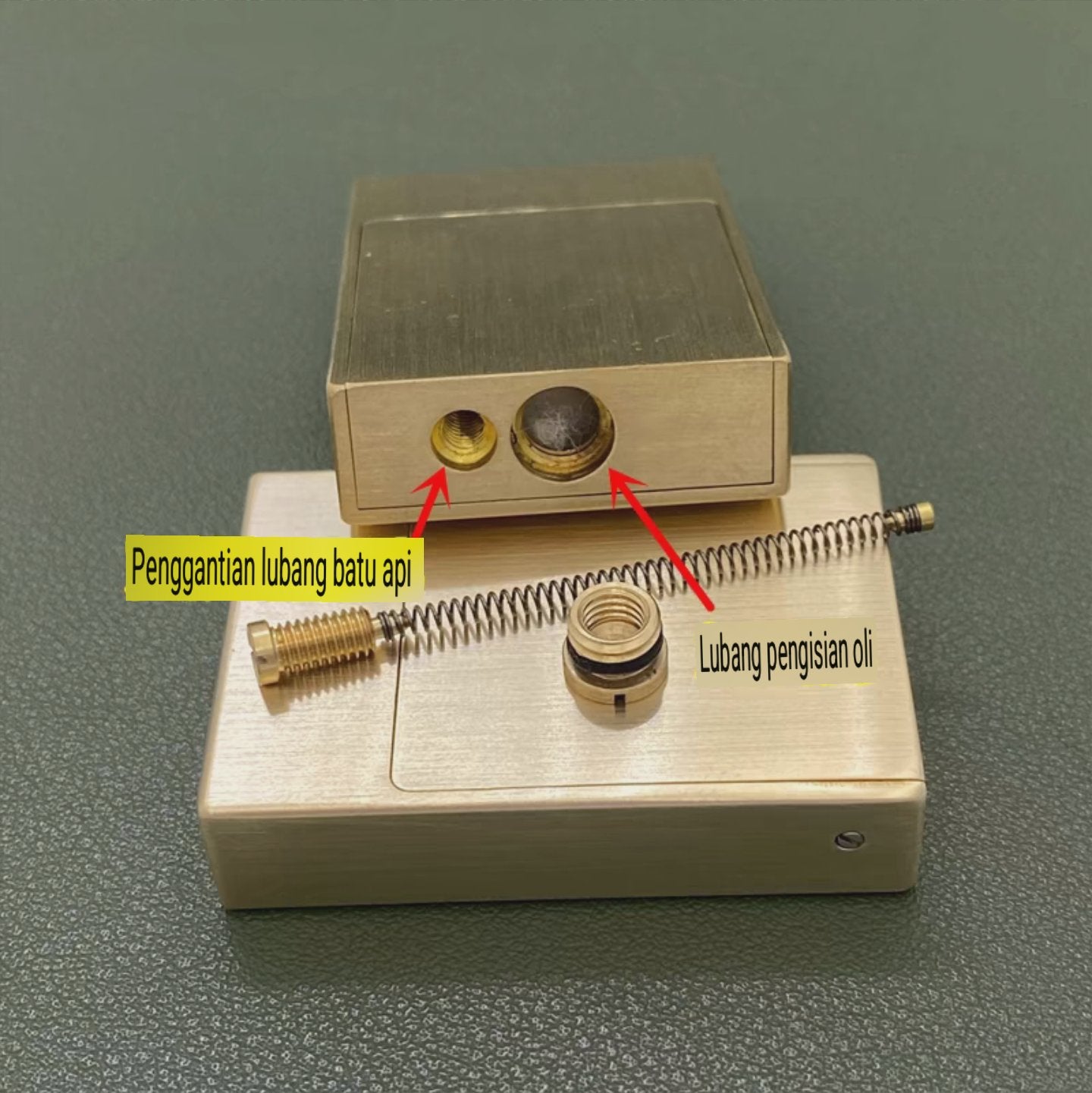 korek api metal pakai roda sumbu minyak classic vintage full brass perunggu asli pagani oil lighter retro slick design 3327