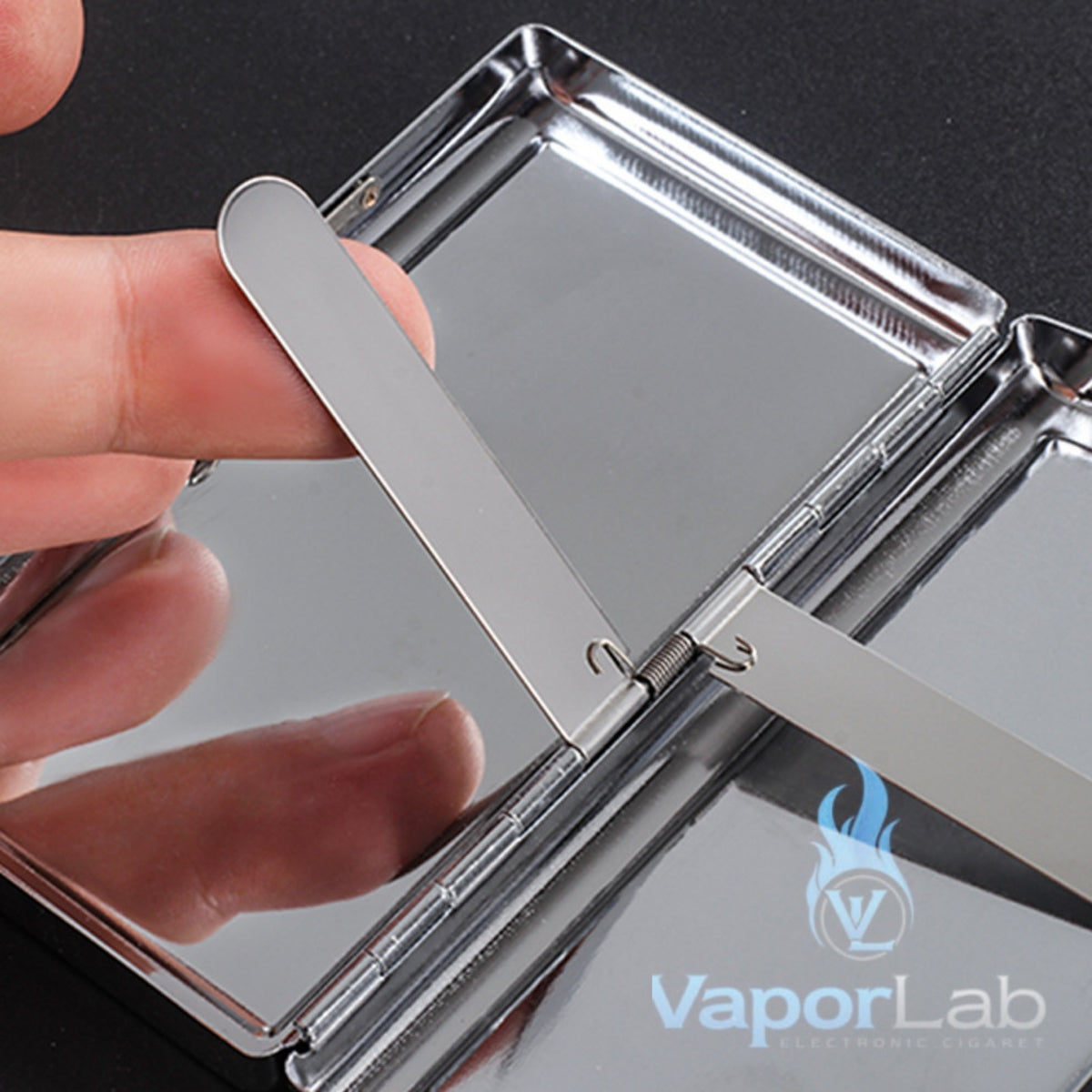 kotak box tempat simpan rokok universal all size bahan besi metal stainless dan kulit imitasi cigarette case murah polos