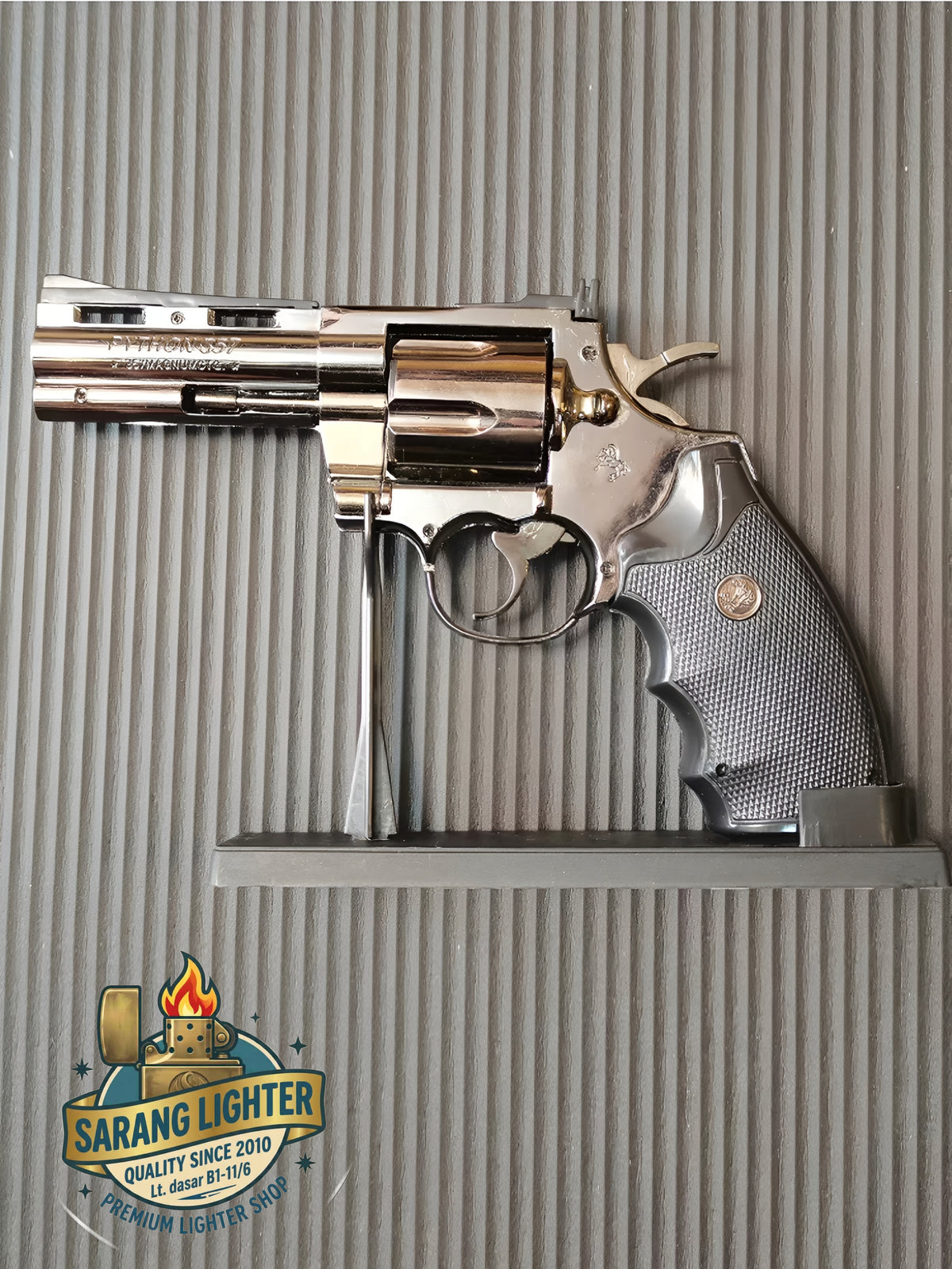 Korek api gas model pistol revolver python 357 refillable gas lighter pajangan cosplay display meja