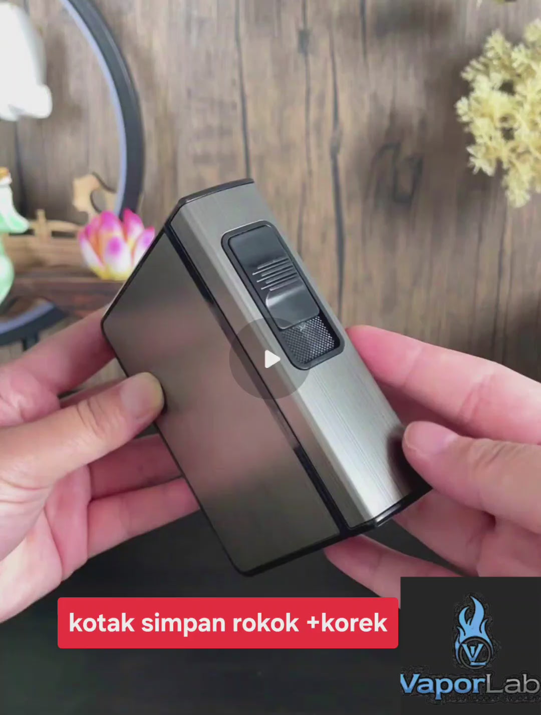 kotak box tempat simpan rokok plus korek api gas bisa di isi ulang isi 20  metal cigarette case with refillable gas lighter FOCUS YH105
